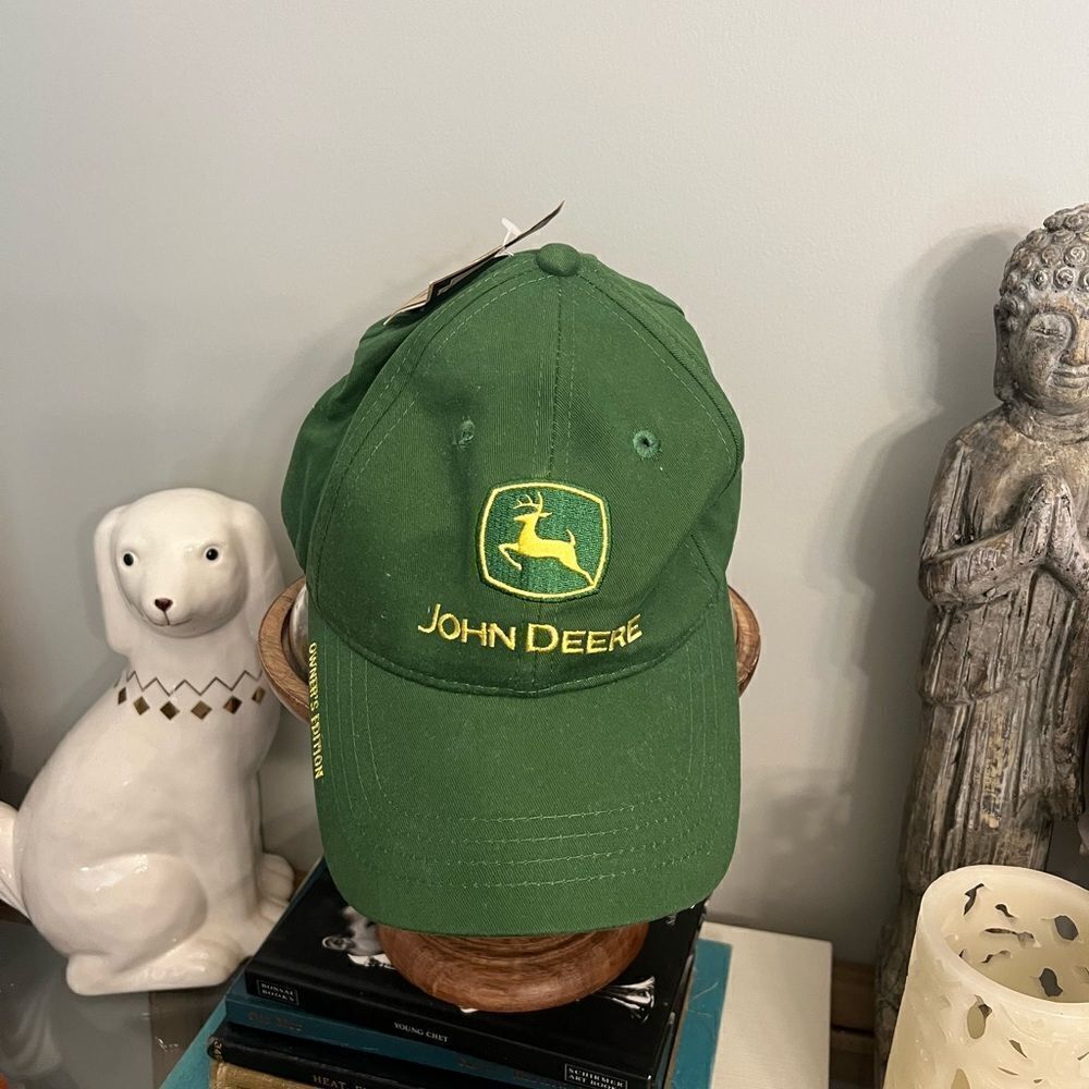 NWT kids John Deere Nothing Runs Like A Deer adjustable hat.